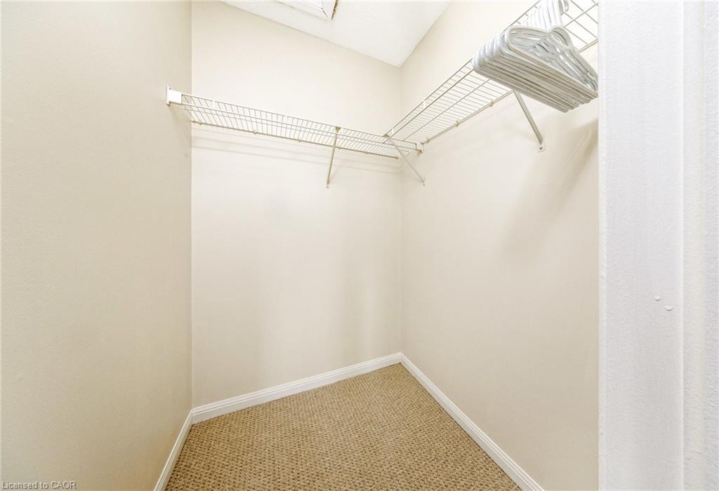 3187 Stornoway Circle, Oakville, ON - Indoor With Storage