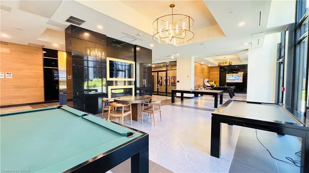 1536-145 Columbia Street W, Waterloo, ON - Indoor Photo Showing Other Room