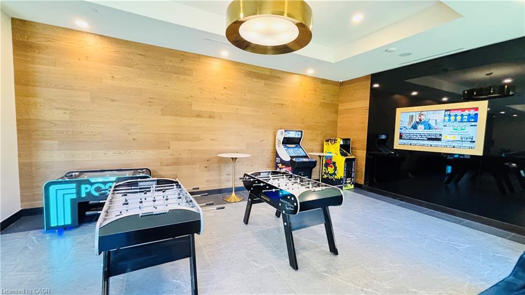 1536-145 Columbia Street W, Waterloo, ON - Indoor Photo Showing Other Room