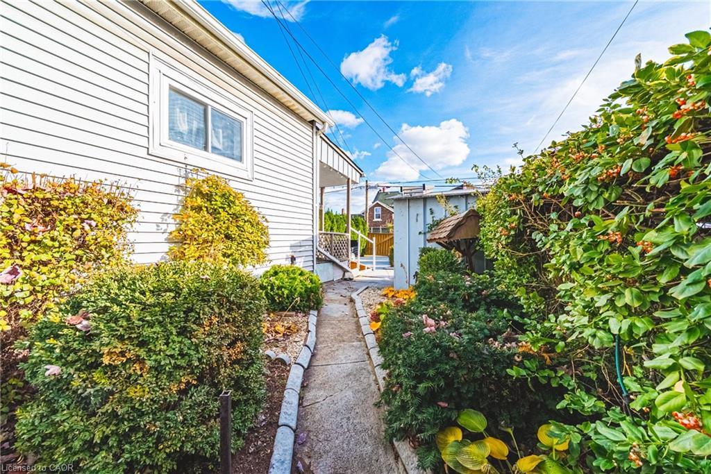 36 Cheever Street, Hamilton, ON - Outdoor