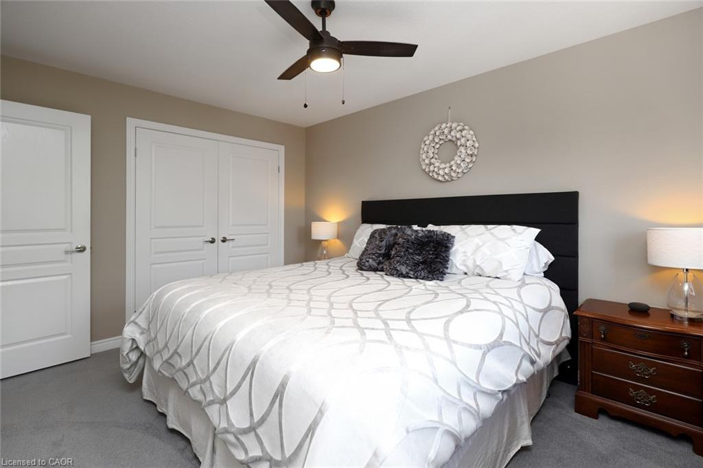 38-515 Winston Road, Grimsby, ON - Indoor Photo Showing Bedroom