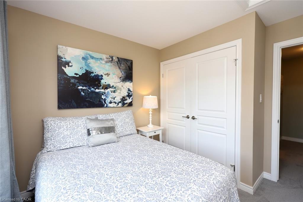 38-515 Winston Road, Grimsby, ON - Indoor Photo Showing Bedroom