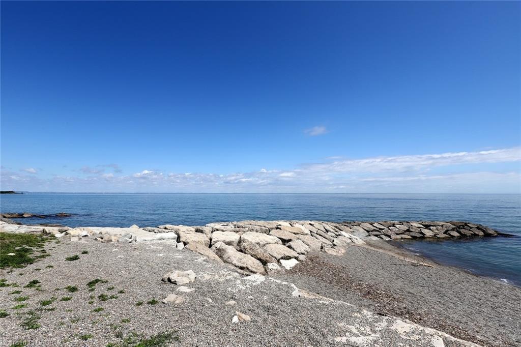 38-515 Winston Road, Grimsby, ON - Outdoor With Body Of Water With View