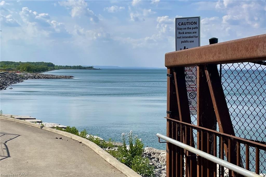 38-515 Winston Road, Grimsby, ON - Outdoor With Body Of Water With View