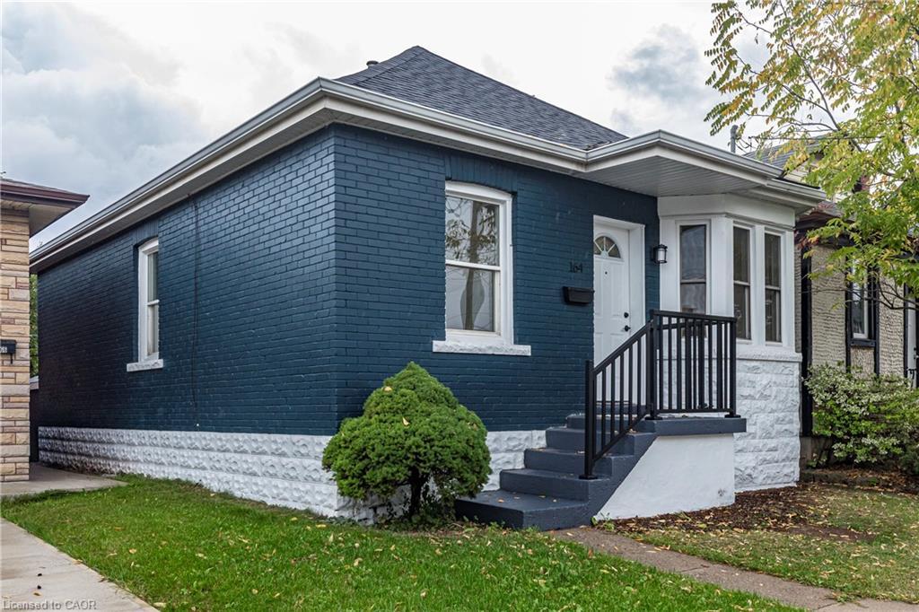 164 London Street N, Hamilton, ON - Outdoor