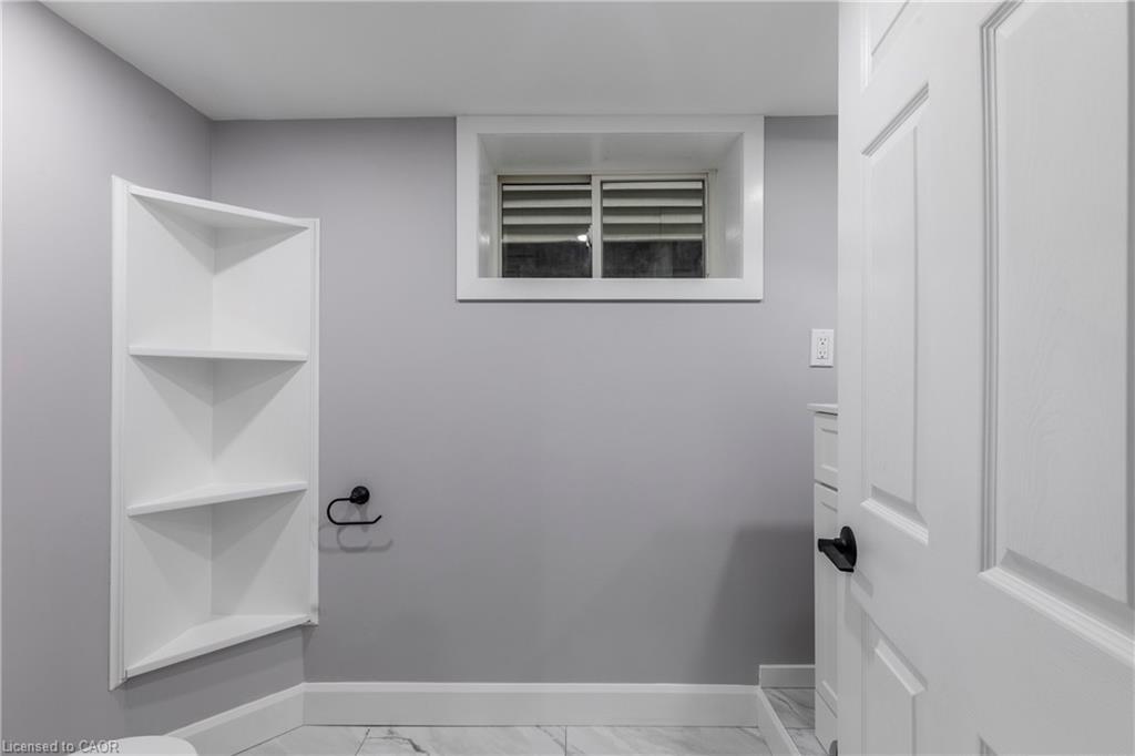 164 London Street N, Hamilton, ON - Indoor