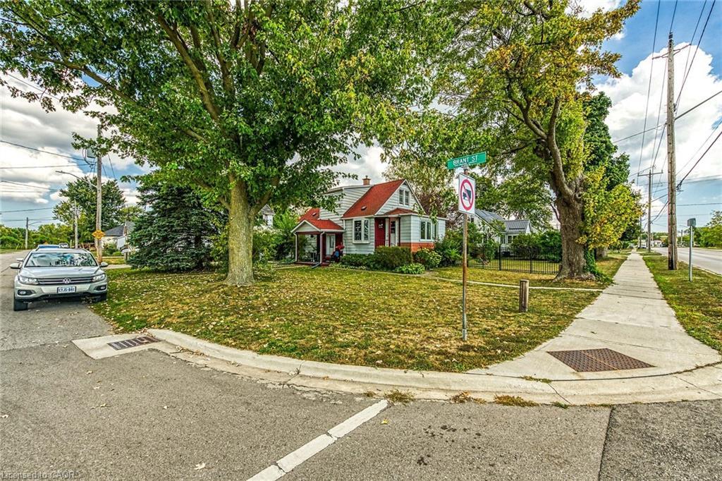 805 Broad Street E, Dunnville, ON - Outdoor