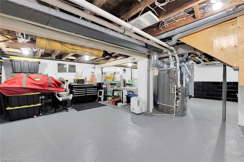 805 Broad Street E, Dunnville, ON - Indoor Photo Showing Basement