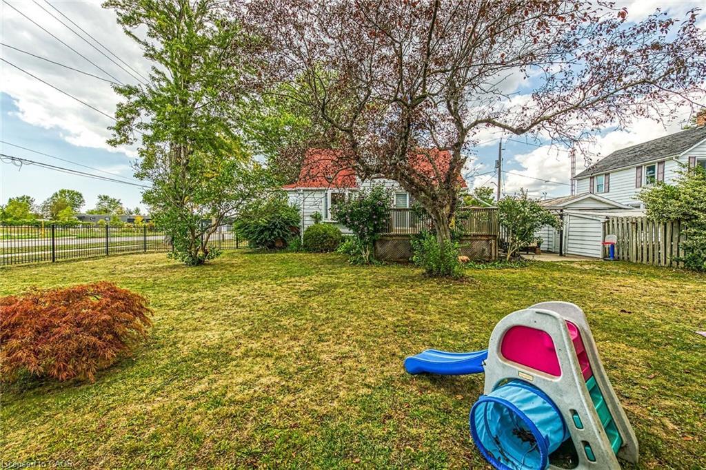 805 Broad Street E, Dunnville, ON - Outdoor