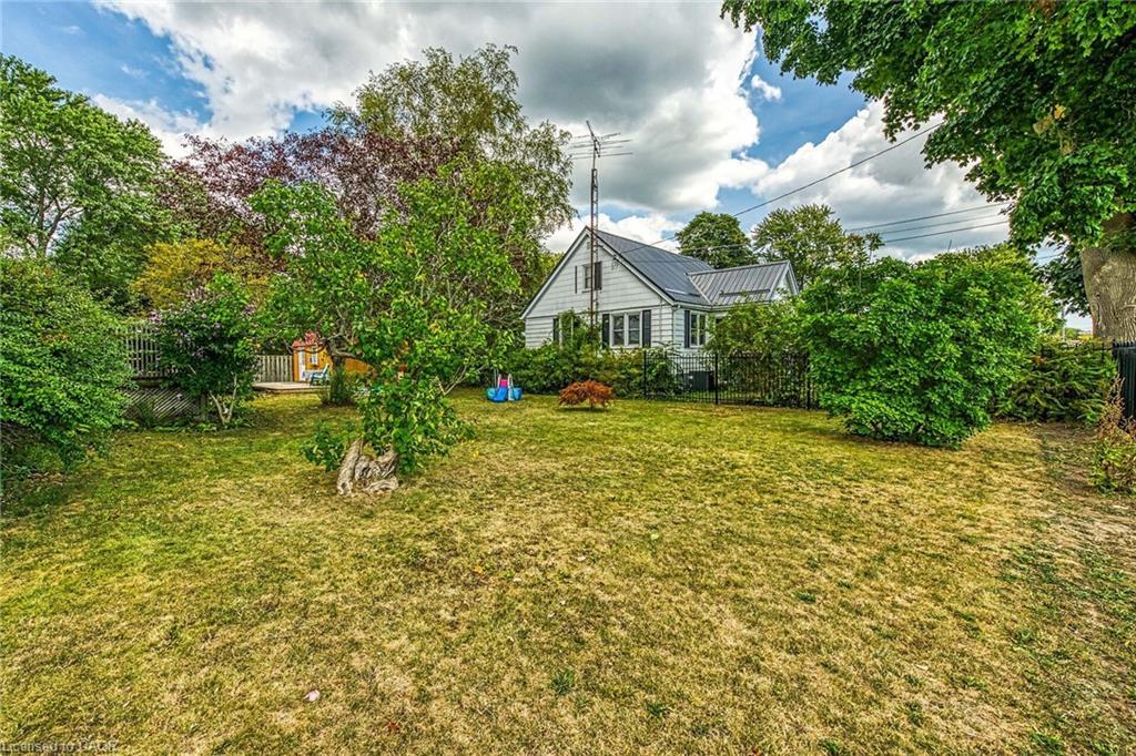 805 Broad Street E, Dunnville, ON - Outdoor