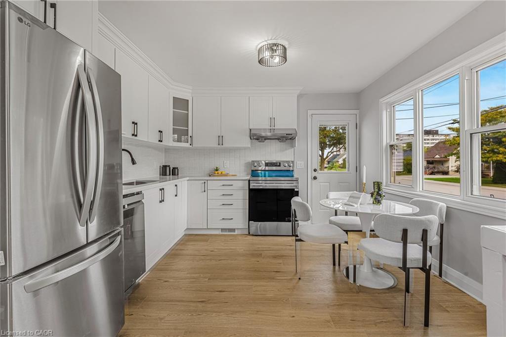 237 Adair Avenue N, Hamilton, ON - Indoor