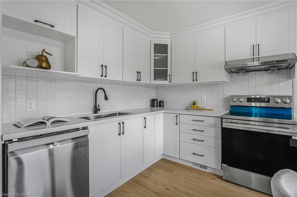 237 Adair Avenue N, Hamilton, ON - Indoor Photo Showing Kitchen With Double Sink With Upgraded Kitchen