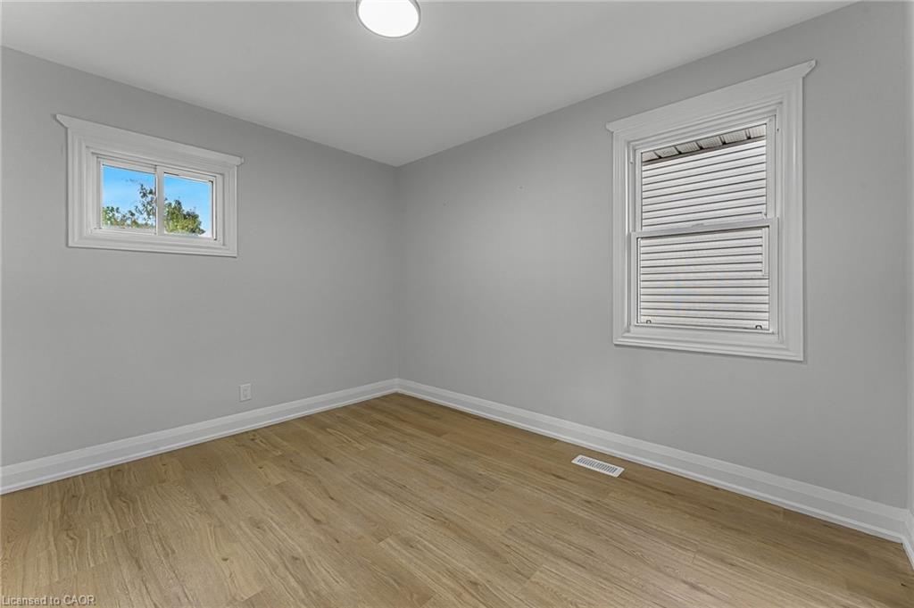 237 Adair Avenue N, Hamilton, ON - Indoor Photo Showing Other Room