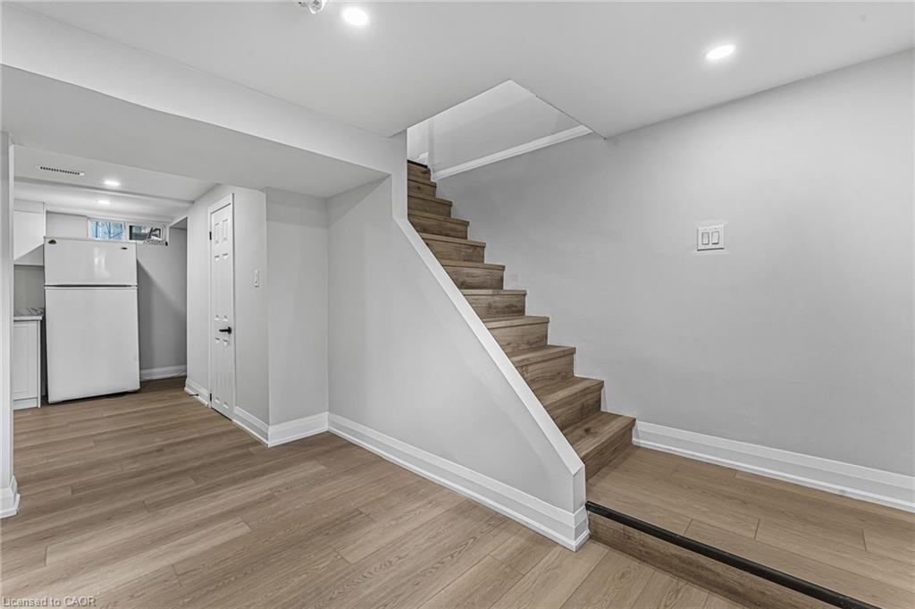 237 Adair Avenue N, Hamilton, ON - Indoor Photo Showing Other Room