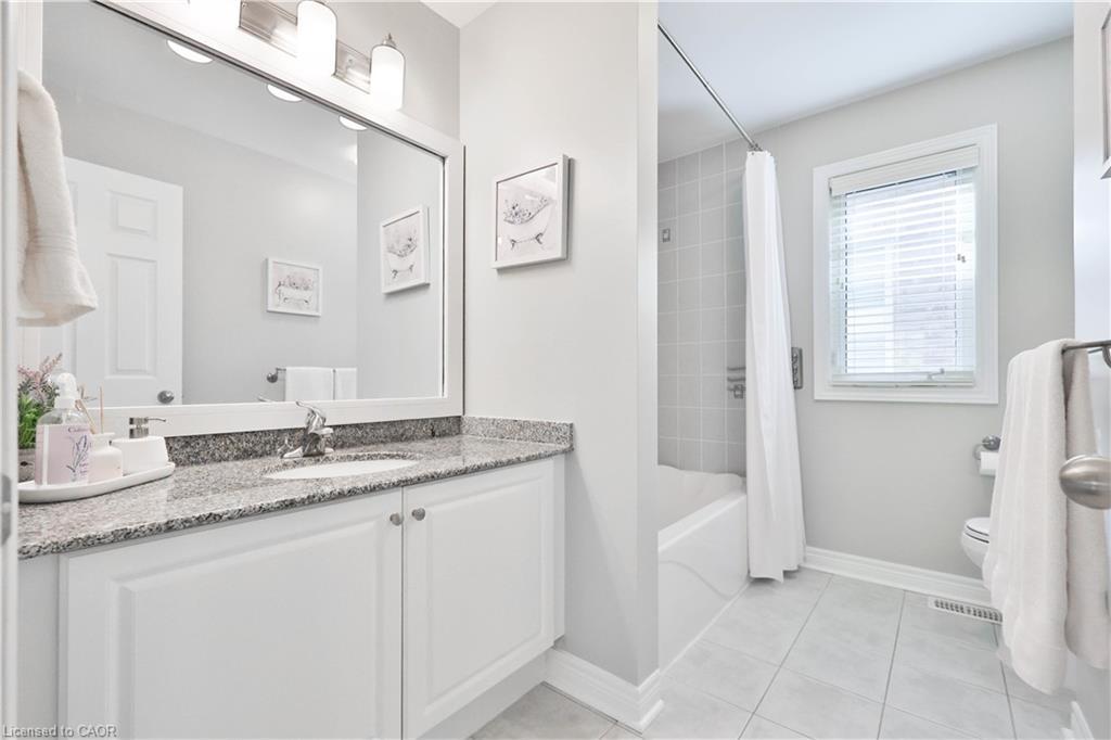 3262 Skipton Lane, Oakville, ON - Indoor Photo Showing Bathroom