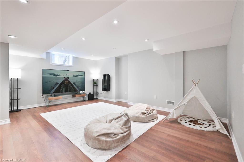 3262 Skipton Lane, Oakville, ON - Indoor