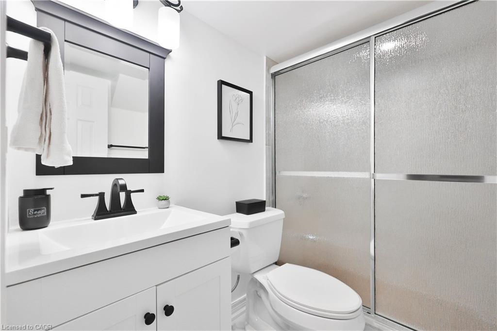 3262 Skipton Lane, Oakville, ON - Indoor Photo Showing Bathroom