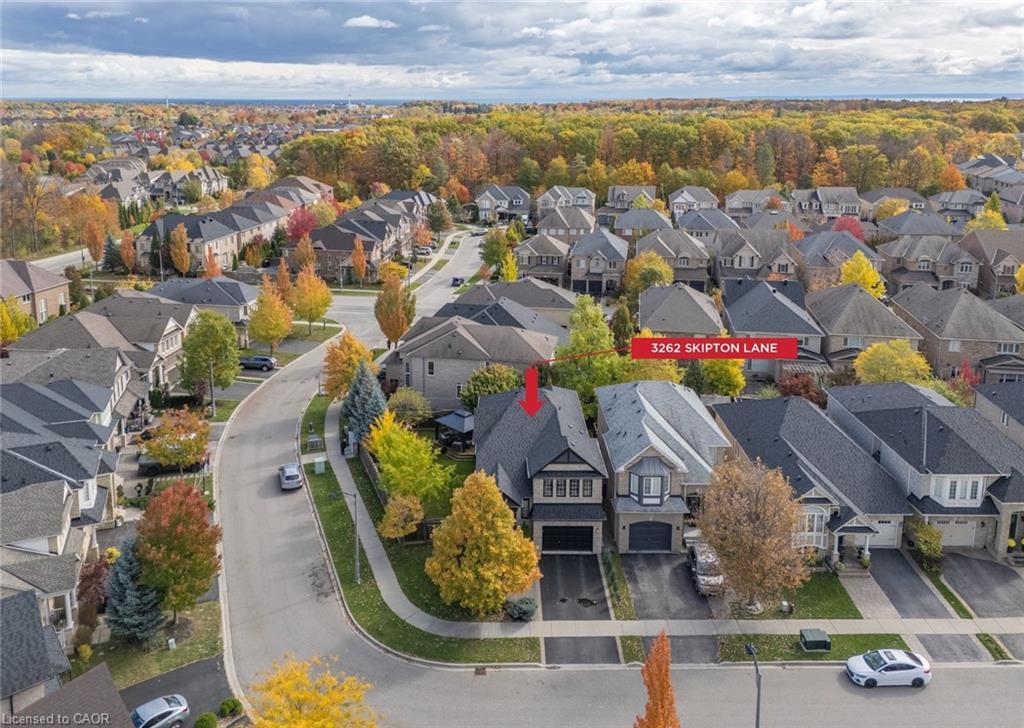 3262 Skipton Lane, Oakville, ON - Outdoor With View