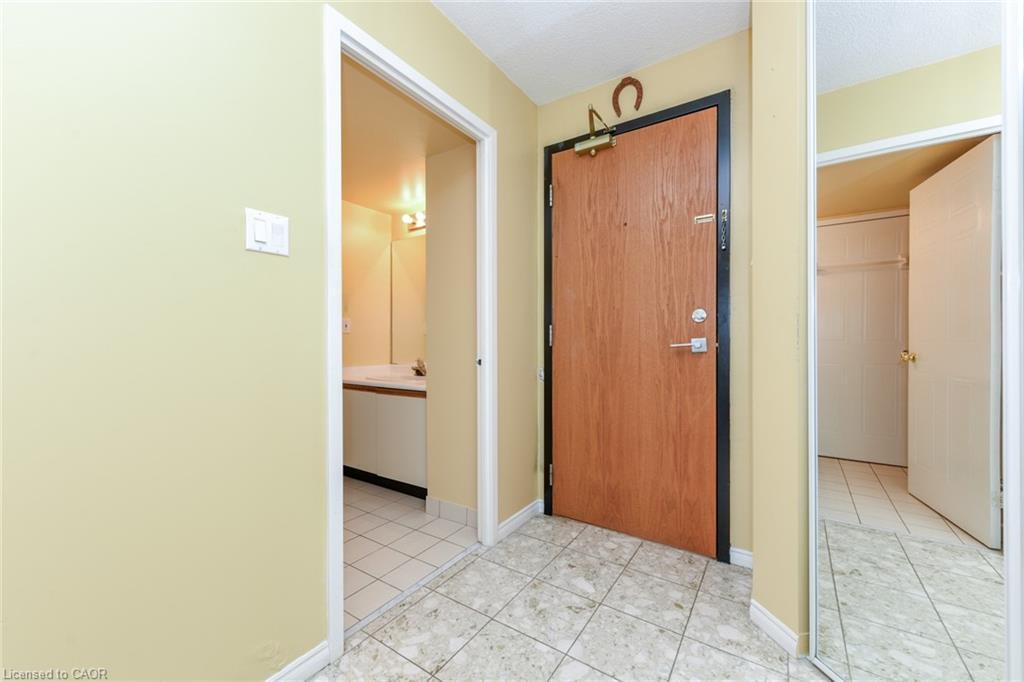 1002-1500 Grazia Court, Mississauga, ON - Indoor Photo Showing Other Room