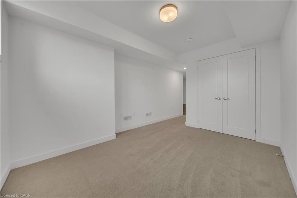 81-940 David Street, Wellington, ON - Indoor Photo Showing Other Room