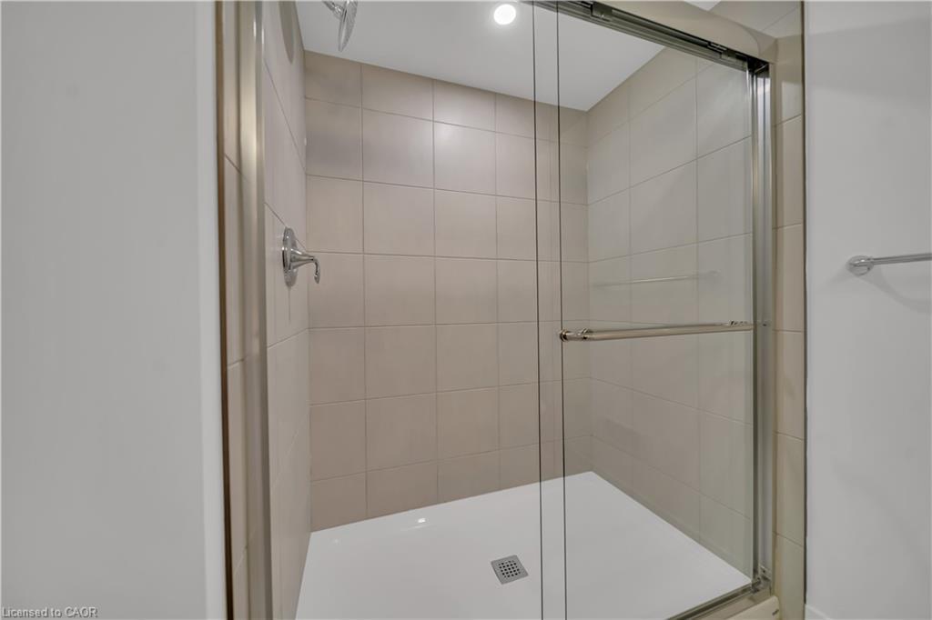 81-940 David Street, Wellington, ON - Indoor Photo Showing Bathroom