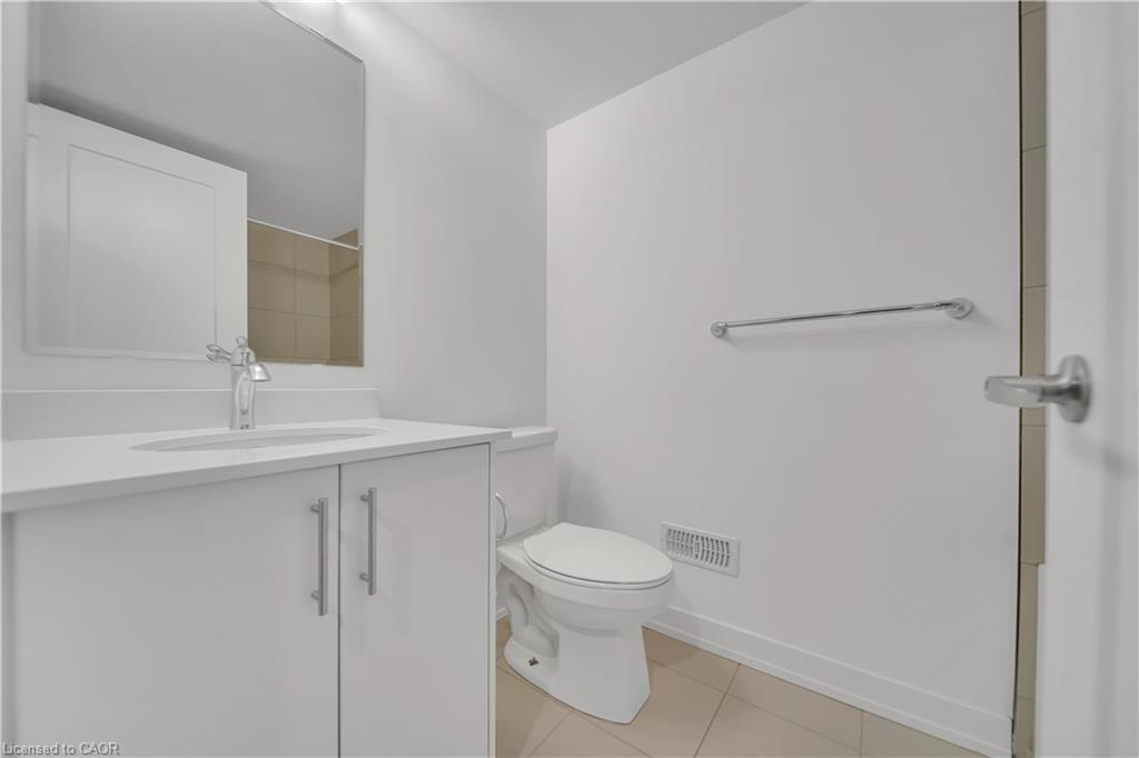 81-940 David Street, Wellington, ON - Indoor Photo Showing Bathroom