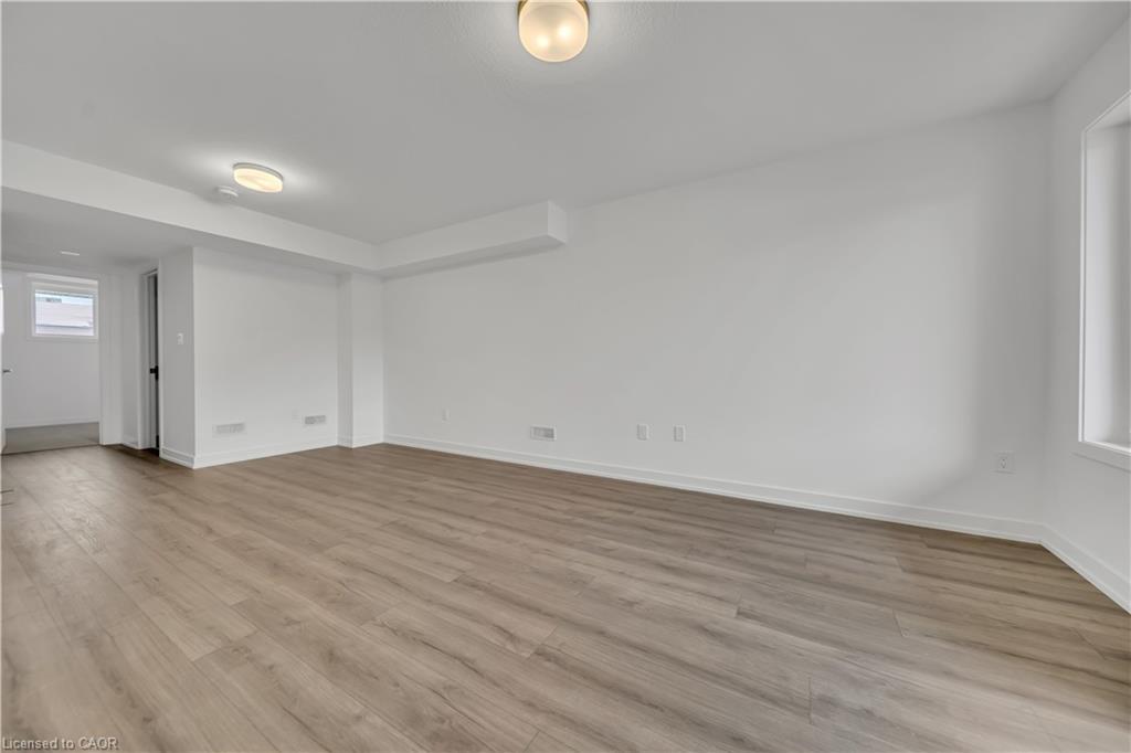 81-940 David Street, Wellington, ON - Indoor Photo Showing Other Room