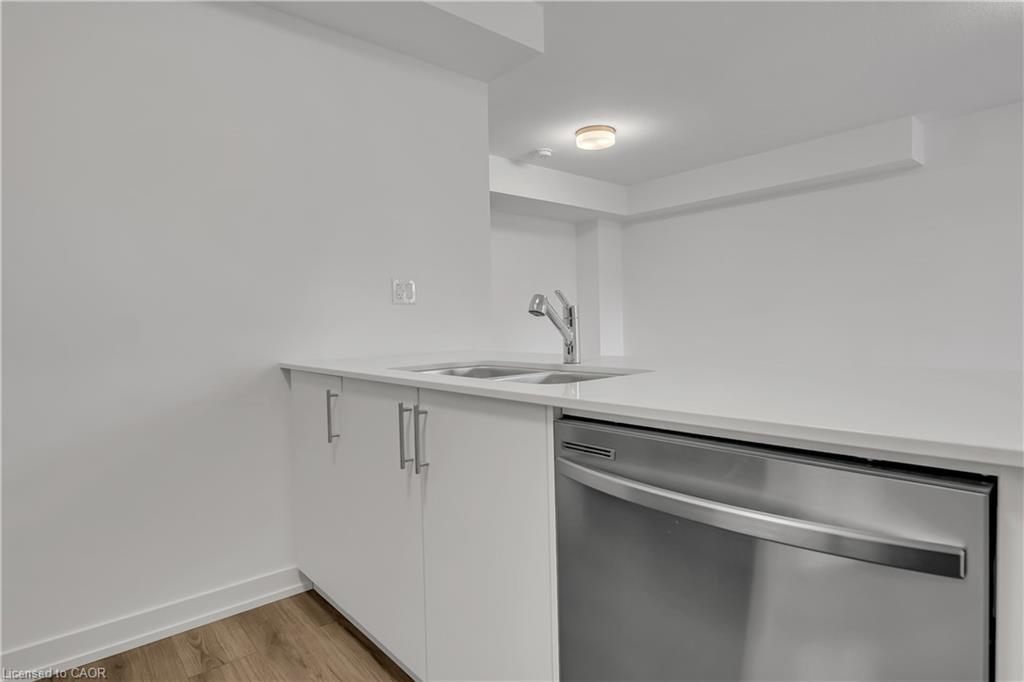 81-940 David Street, Wellington, ON - Indoor Photo Showing Kitchen With Double Sink