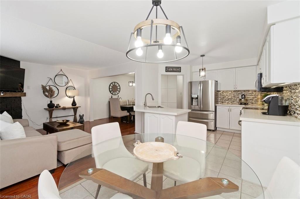 11 Redfinch Way, Brampton, ON - Indoor