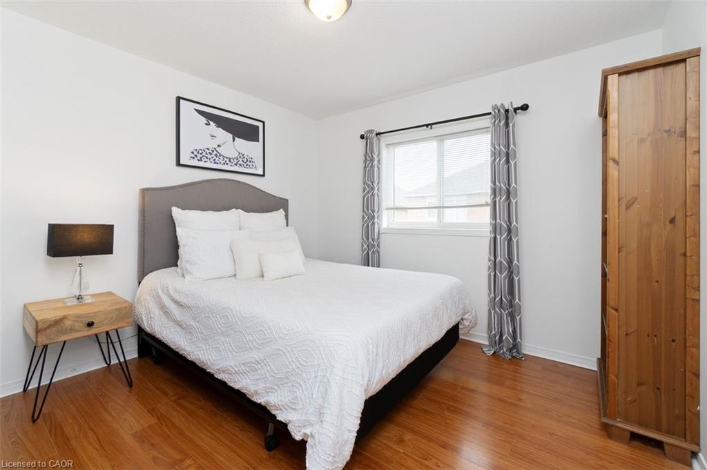 11 Redfinch Way, Brampton, ON - Indoor Photo Showing Bedroom