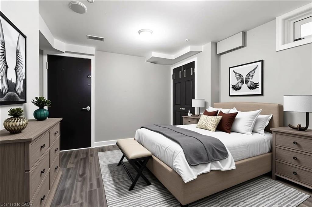 11 Redfinch Way, Brampton, ON - Indoor Photo Showing Bedroom