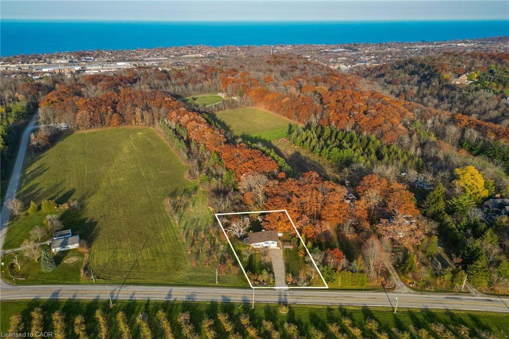 152 Ridge Road W, Grimsby, ON - Outdoor With View