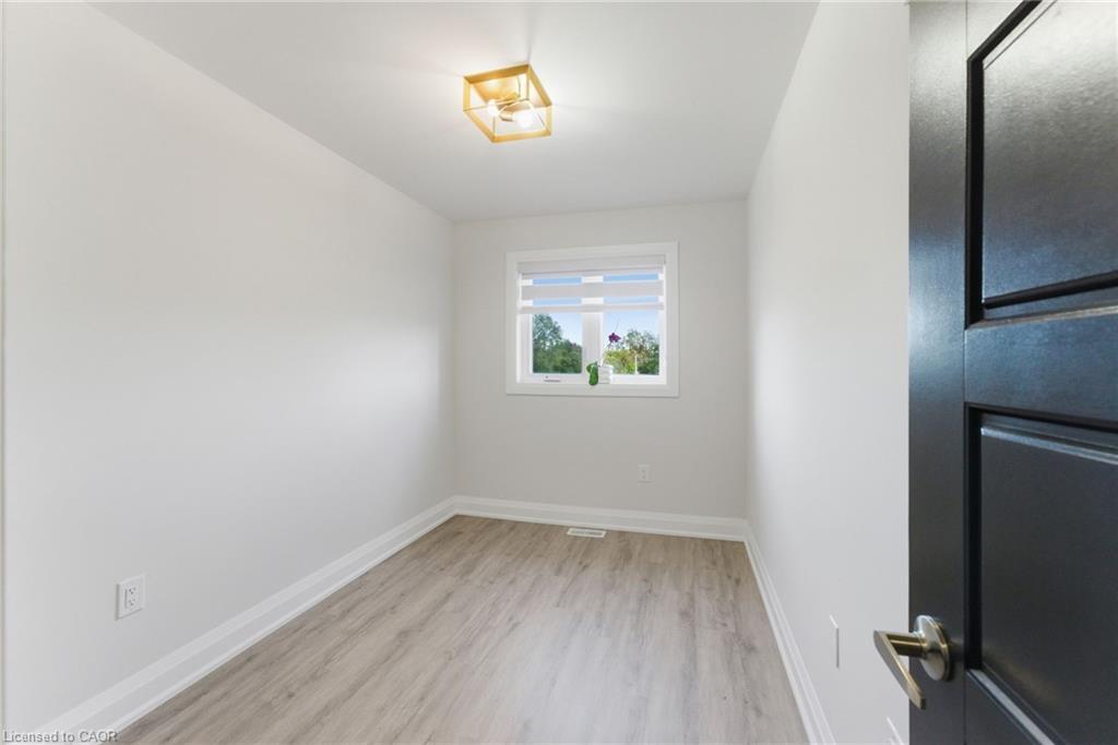 74 Melbourne Street, Hamilton, ON - Indoor Photo Showing Other Room