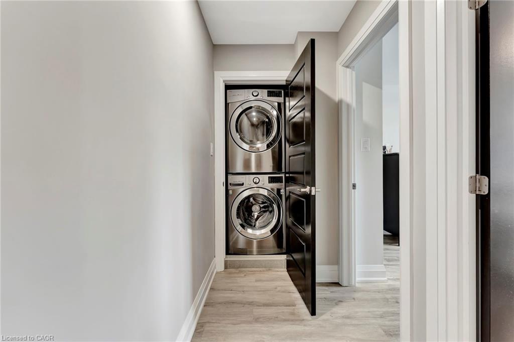 74 Melbourne Street, Hamilton, ON - Indoor Photo Showing Laundry Room