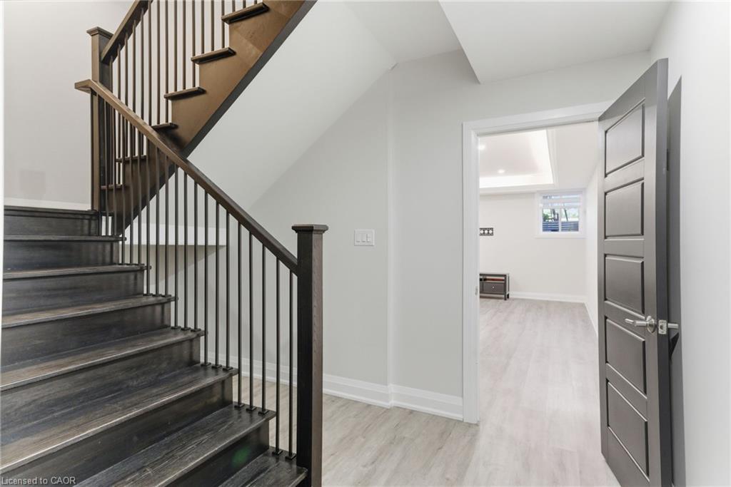 74 Melbourne Street, Hamilton, ON - Indoor Photo Showing Other Room