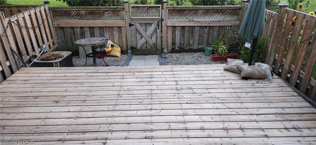 21-700 Erinbrook Drive, Kitchener, ON - Outdoor With Exterior