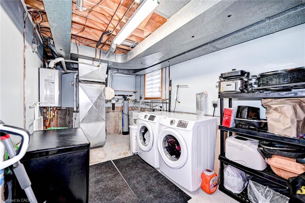 288 Salisbury Avenue, Cambridge, ON - Indoor Photo Showing Laundry Room