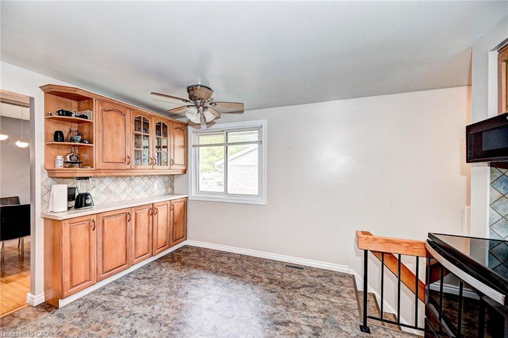 288 Salisbury Avenue, Cambridge, ON - Indoor