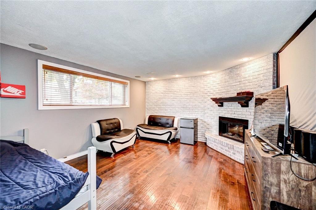 288 Salisbury Avenue, Cambridge, ON - Indoor Photo Showing Bedroom With Fireplace