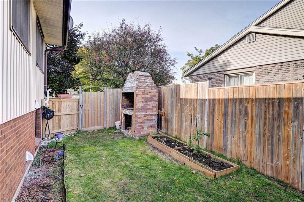 288 Salisbury Avenue, Cambridge, ON - Outdoor