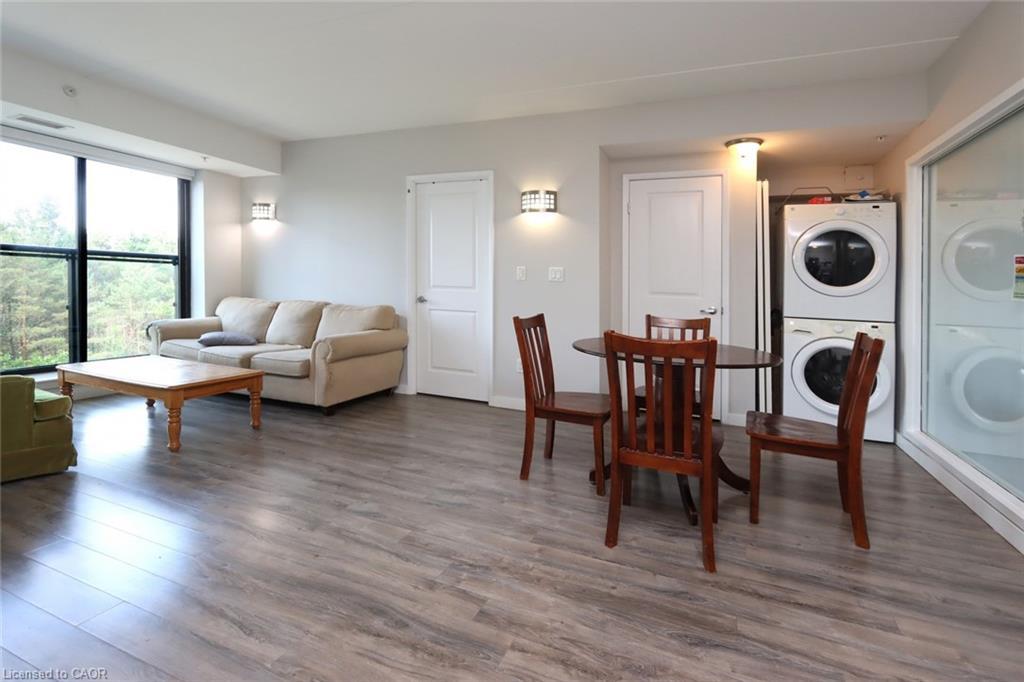 216-1291 Gordon Street, Guelph, ON - Indoor