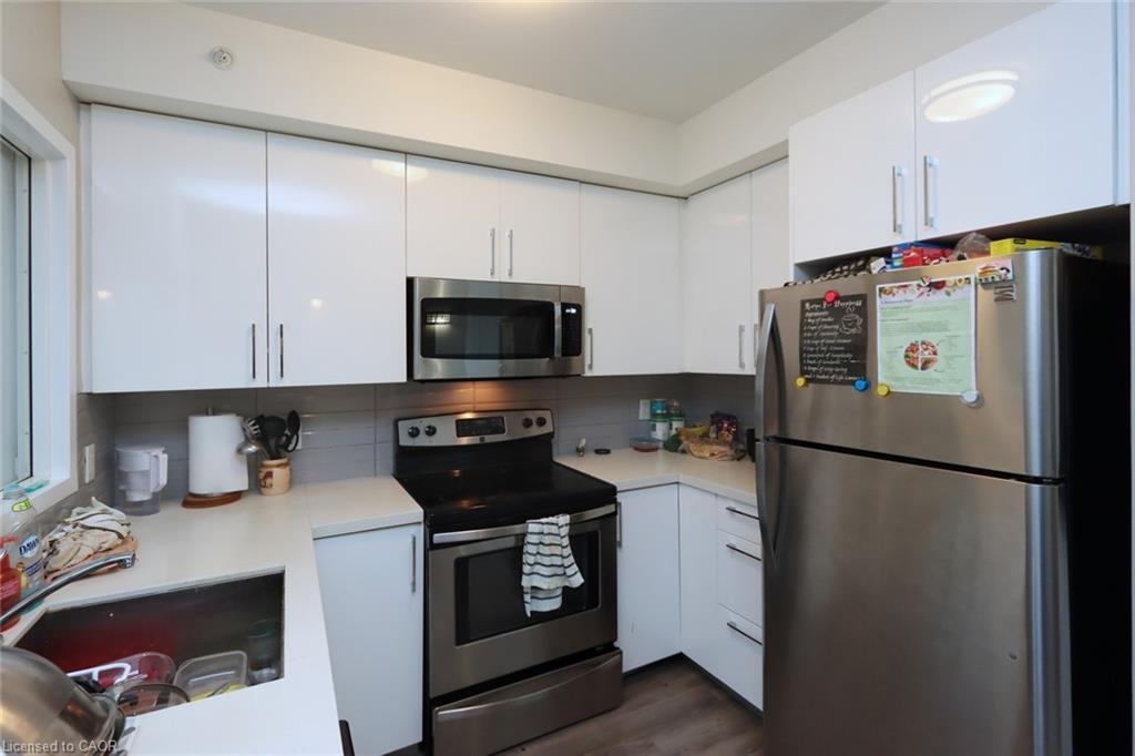 216-1291 Gordon Street, Guelph, ON - Indoor Photo Showing Kitchen