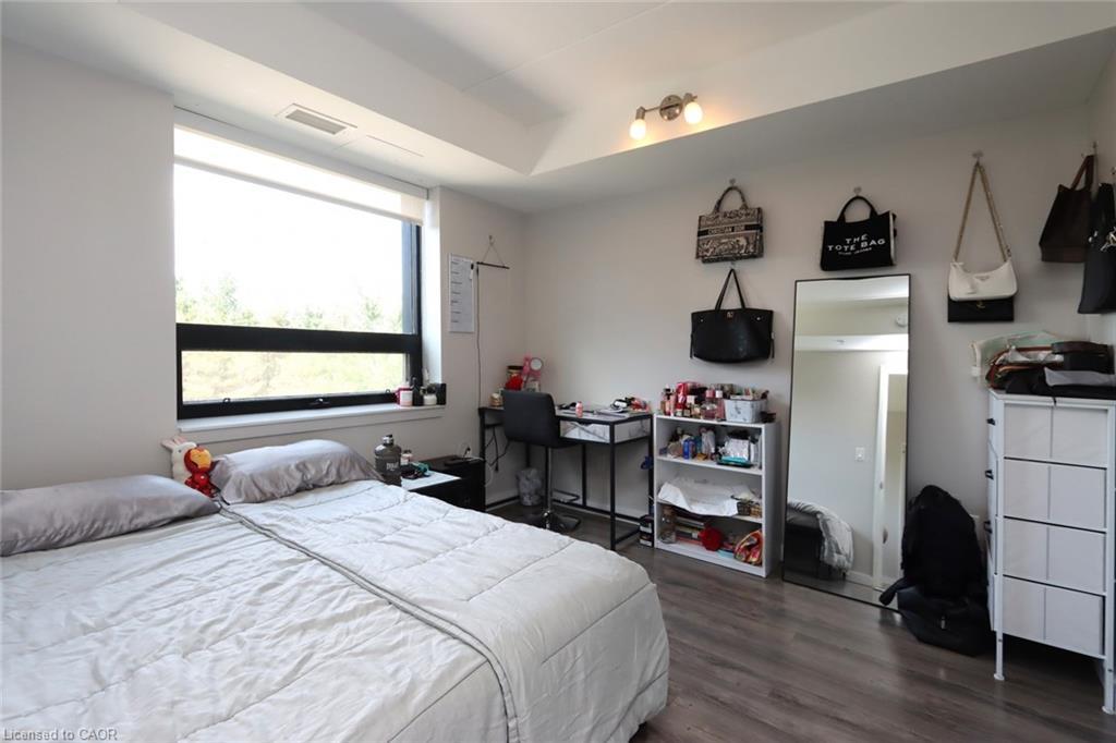 216-1291 Gordon Street, Guelph, ON - Indoor Photo Showing Bedroom