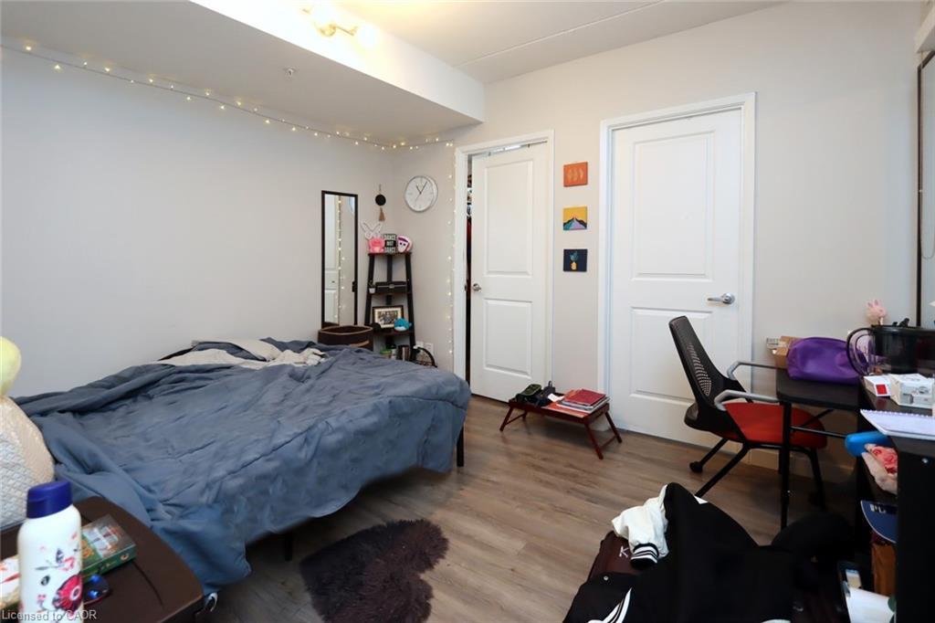216-1291 Gordon Street, Guelph, ON - Indoor Photo Showing Bedroom