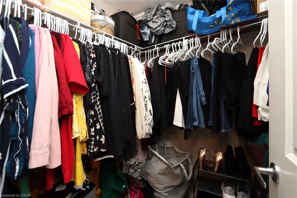 216-1291 Gordon Street, Guelph, ON - Indoor With Storage