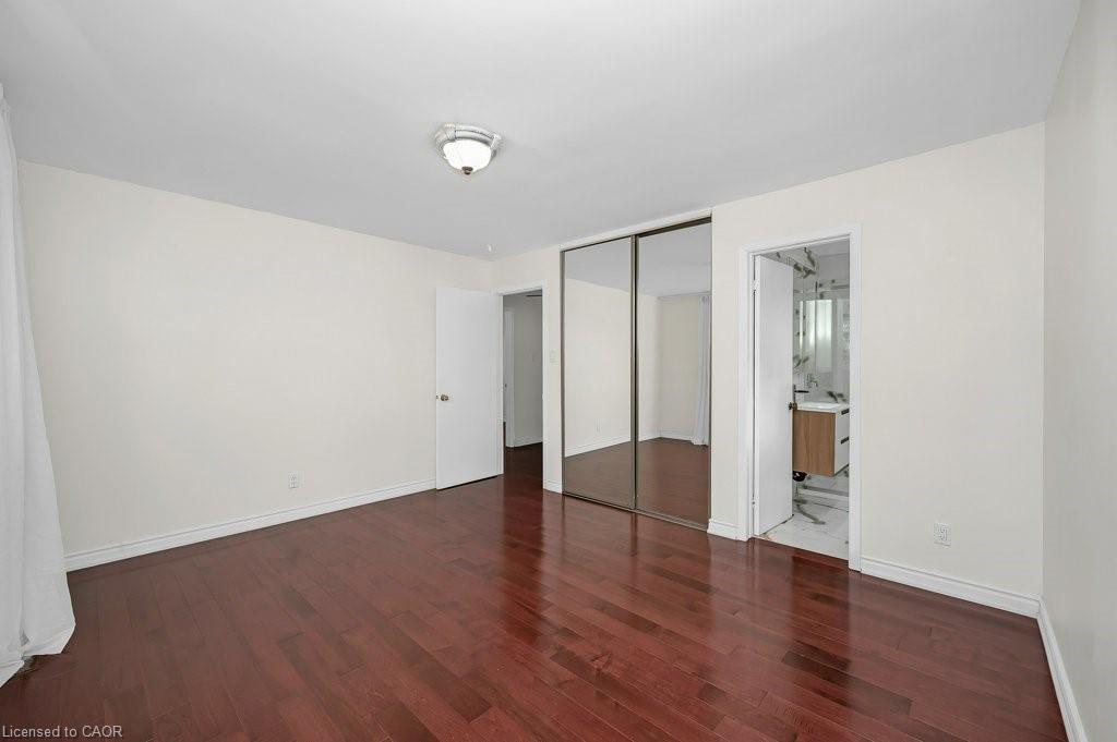 2523 Waterford Street, Oakville, ON - Indoor Photo Showing Other Room