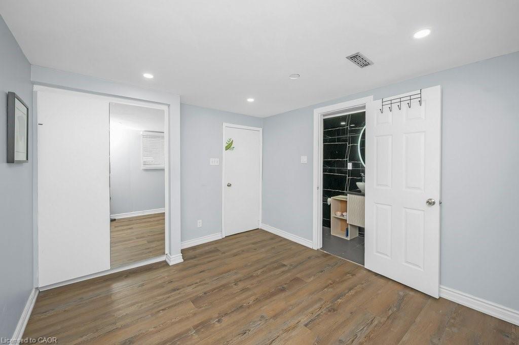 2523 Waterford Street, Oakville, ON - Indoor Photo Showing Other Room