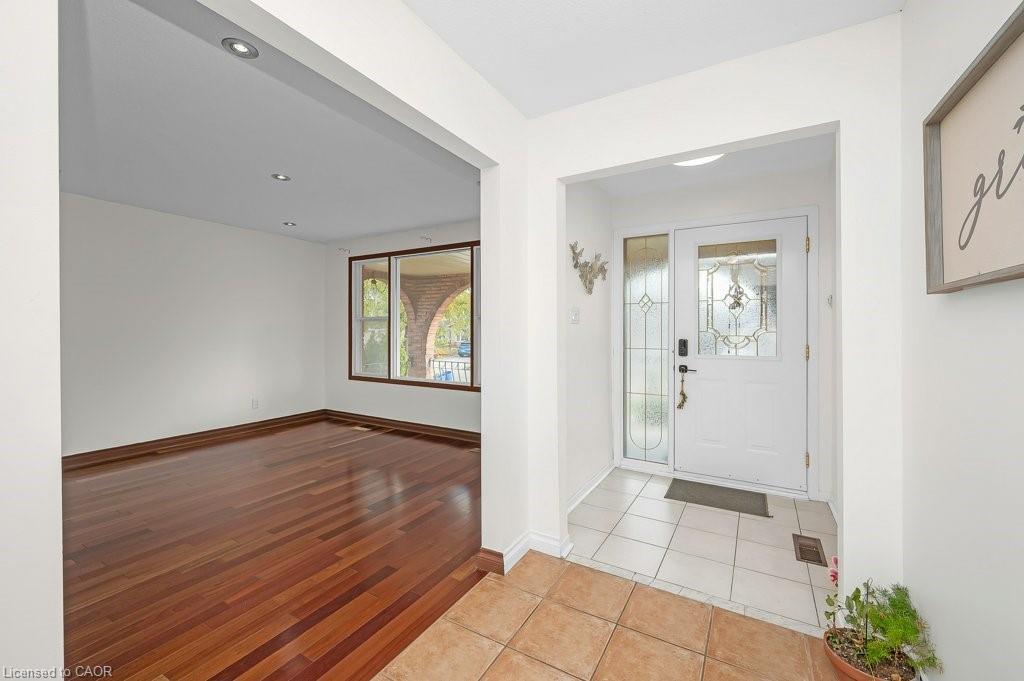 2523 Waterford Street, Oakville, ON - Indoor Photo Showing Other Room