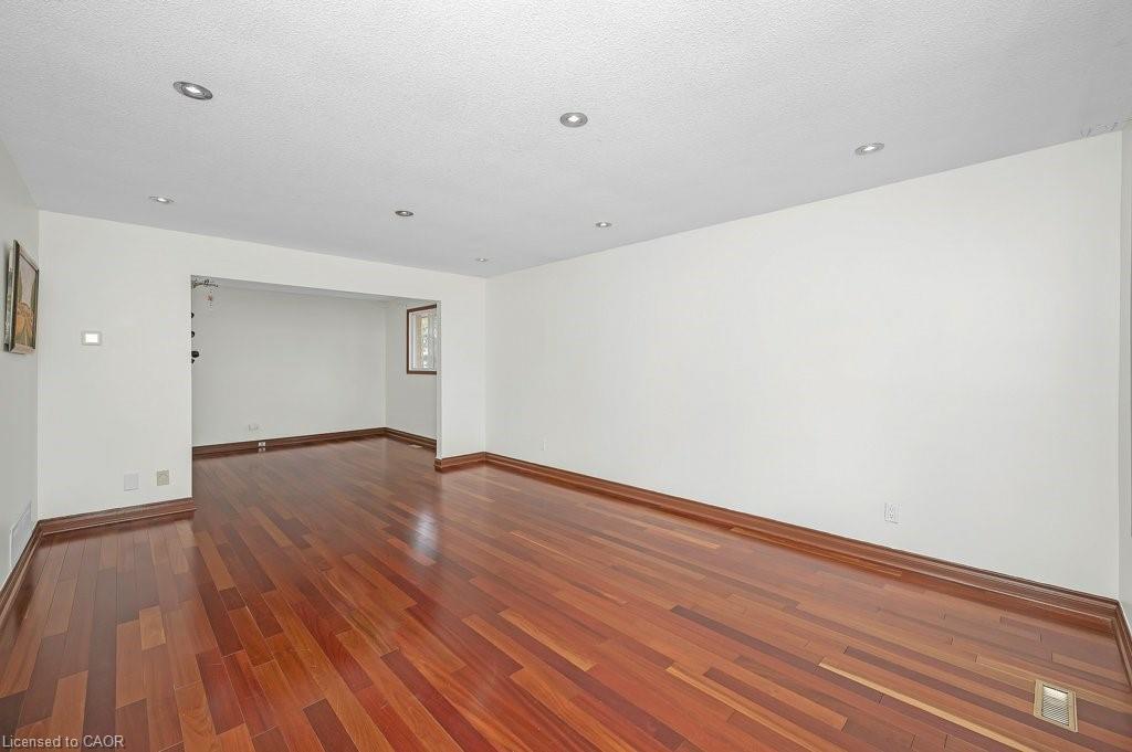 2523 Waterford Street, Oakville, ON - Indoor Photo Showing Other Room