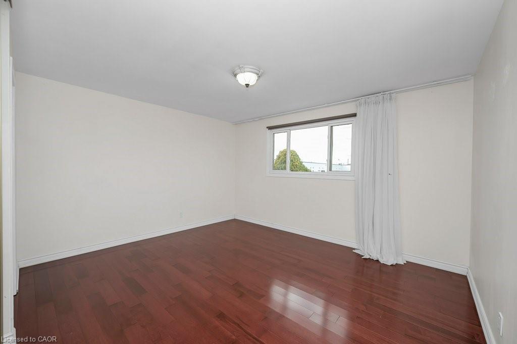 2523 Waterford Street, Oakville, ON - Indoor Photo Showing Other Room